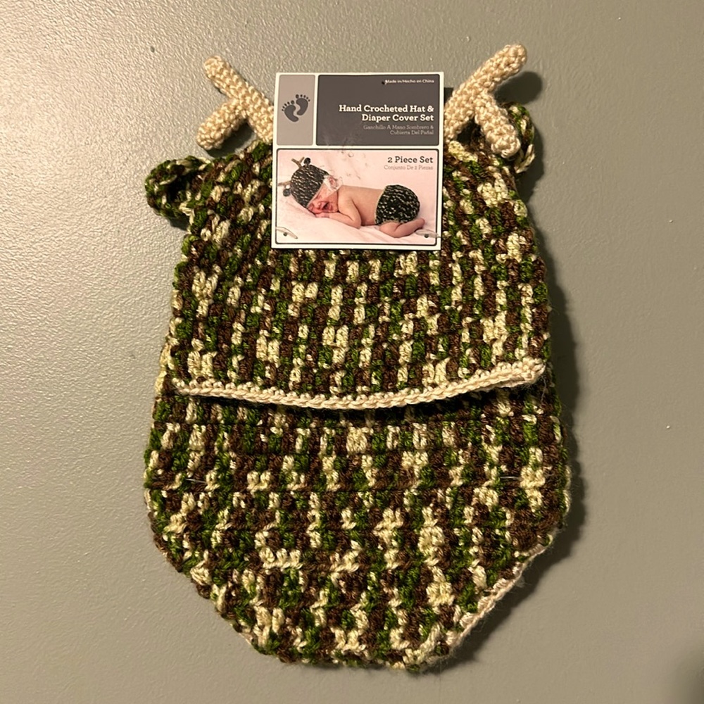 Hand Crocheted Hat & Diaper Cover Set for Baby 0-9 months (2 piece set)